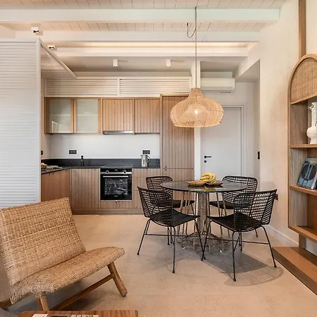 Brand New Lux Kokomo Aura W/ Private Pool, 400m To Beach! *